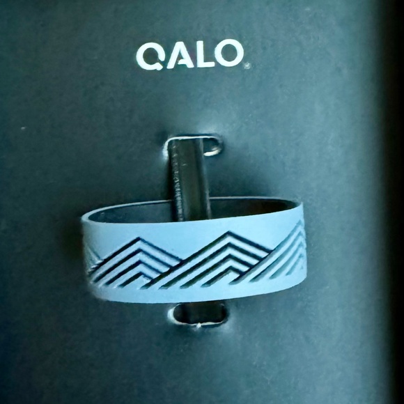 Qalo Men's Silicone Strata Mountain Silicone Ring 10 NWT - Picture 2 of 5